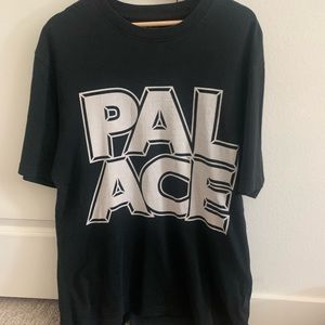 Palace London T-shirt